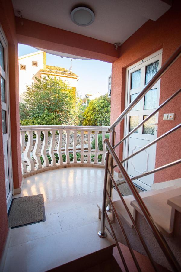 Apartments Ljubo Stari Grad  Exterior foto